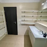 Apartment Rosnicka, Private Parking & 24H Checkin With Balcony And Ac