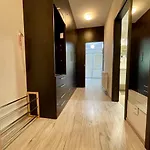 Apartment Rosnicka, Private Parking & 24H Checkin With Balcony And Ac Apartment *