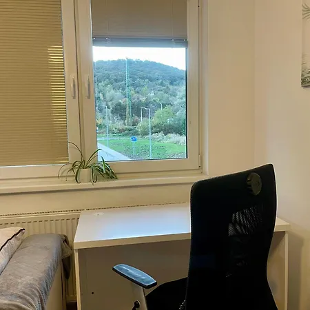 Apartment Rosnicka, Private Parking & 24h Checkin With Balcony And Ac *