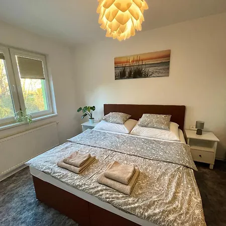 Rosnicka, Perfect Location With 24h Checkin, Balcony, Ac & Free Parking Apartament
