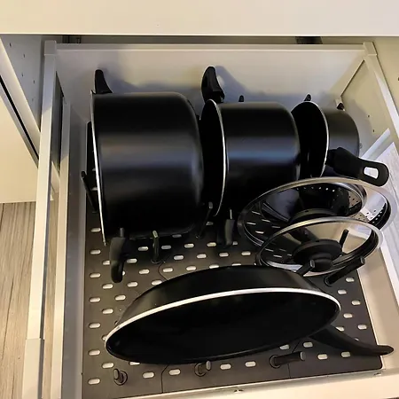 Rosnicka, Perfect Location With 24h Checkin, Balcony, Ac & Free Parking Lägenhet *