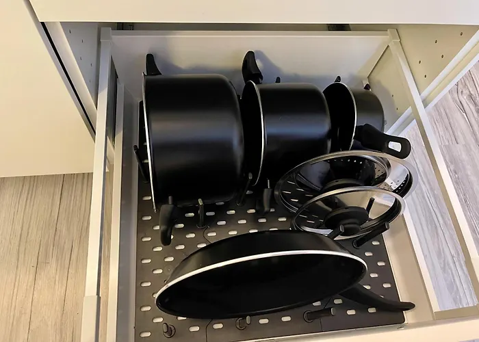 Apartment Rosnicka, Private Parking & 24H Checkin With Balcony And Ac Apartament *