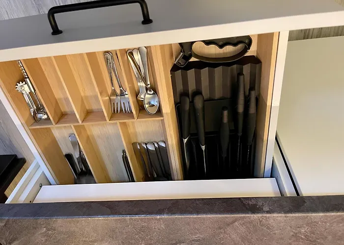 Apartment Rosnicka, Private Parking & 24H Checkin With Balcony And Ac * Bratislava