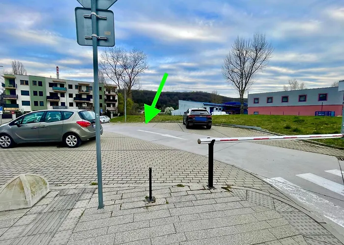 Apartment Rosnicka, Private Parking & 24H Checkin With Balcony And Ac Apartmán Bratislava