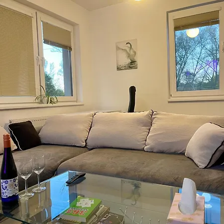 Rosnicka, Perfect Location With 24h Checkin, Balcony, Ac & Free Parking Apartment *