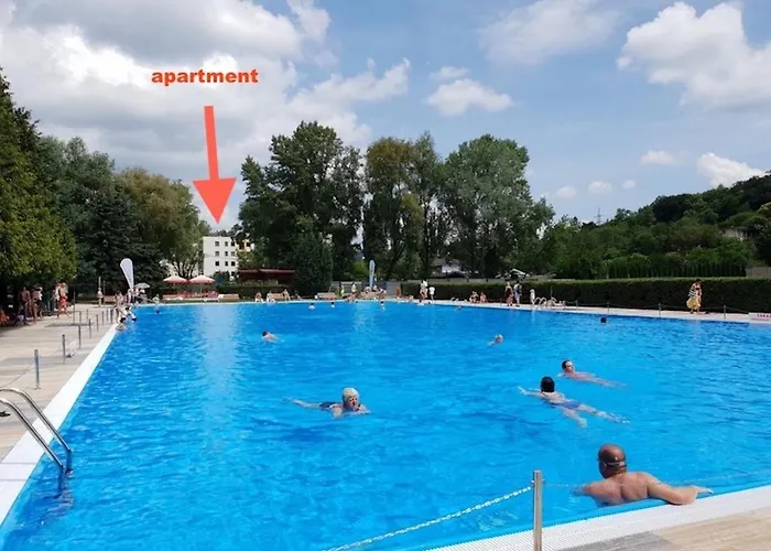 Lejlighed Apartment Rosnicka, Private Parking & 24H Checkin With Balcony And Ac