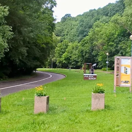 Rosnicka, Perfect Location With 24h Checkin, Balcony, Ac & Free Parking Apartamento Bratislava